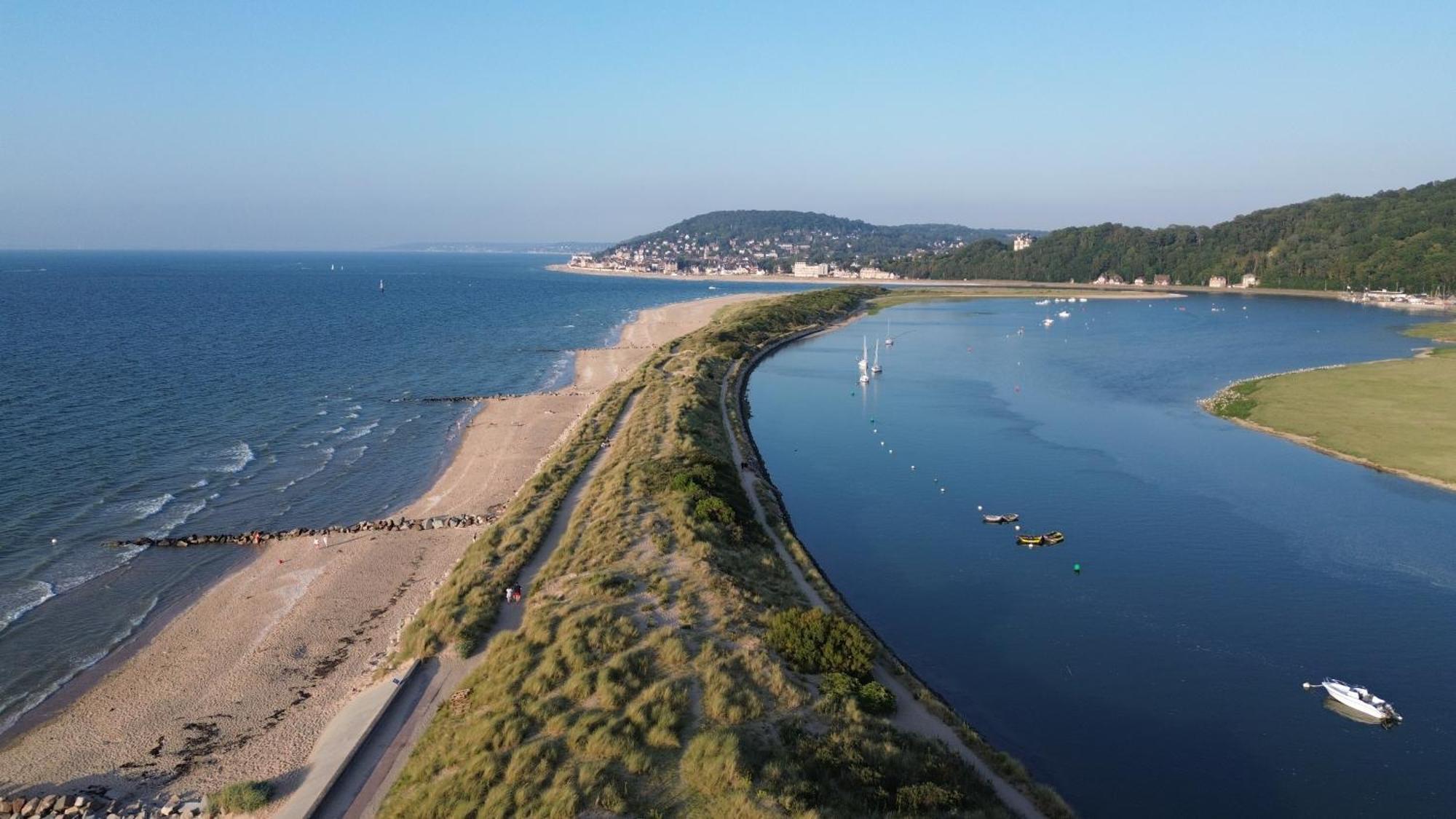 Apartament L'Echappee Cabourgeaise Zewnętrze zdjęcie